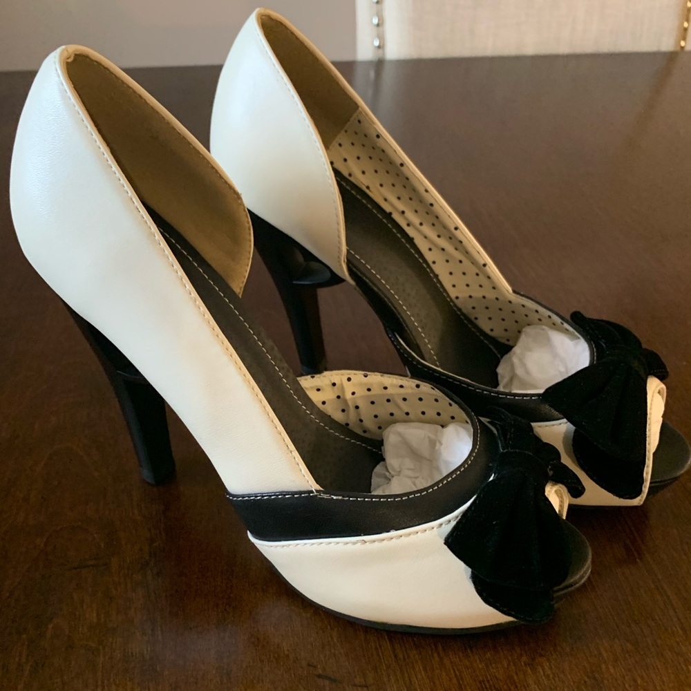 TUK Heels